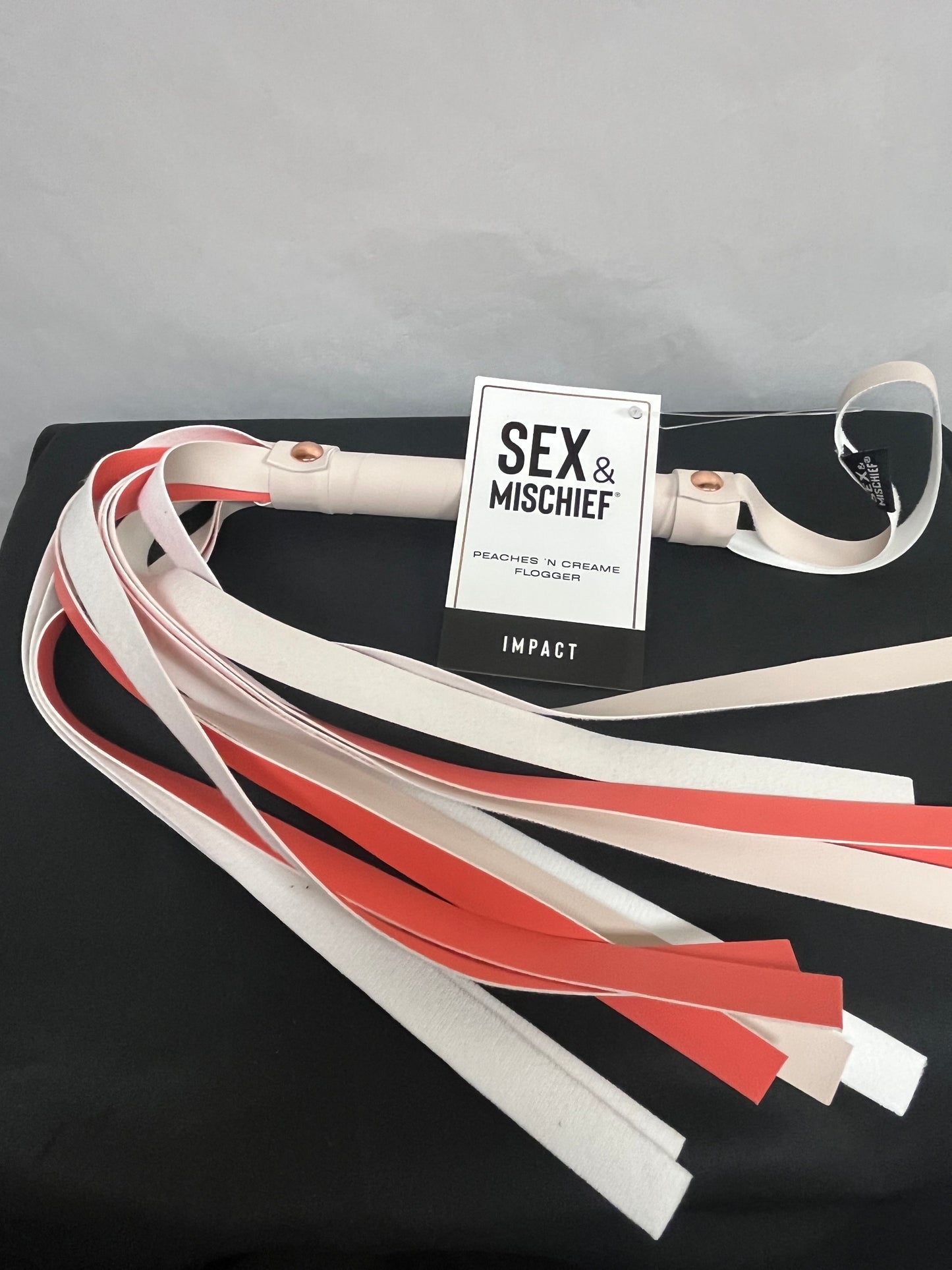 Sex & Mischief S&M Peaches 'n CreaMe Flogger