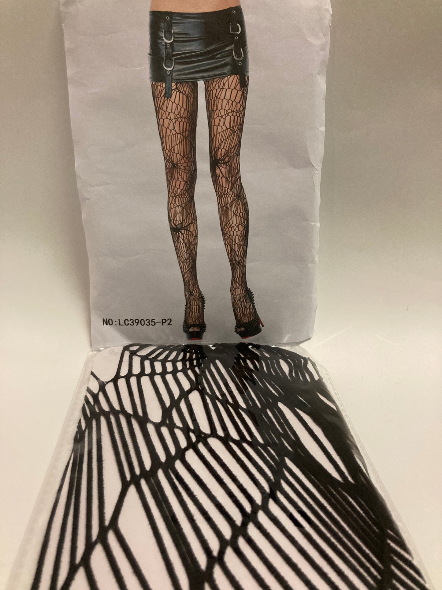 Webbed Fishnets - 39035