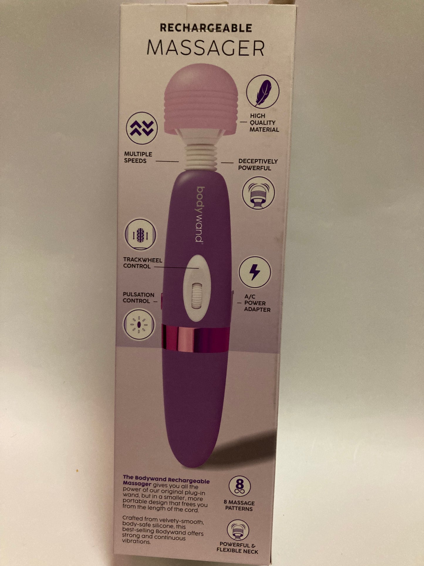 BodyWand Rechargeable Massager in Lavender