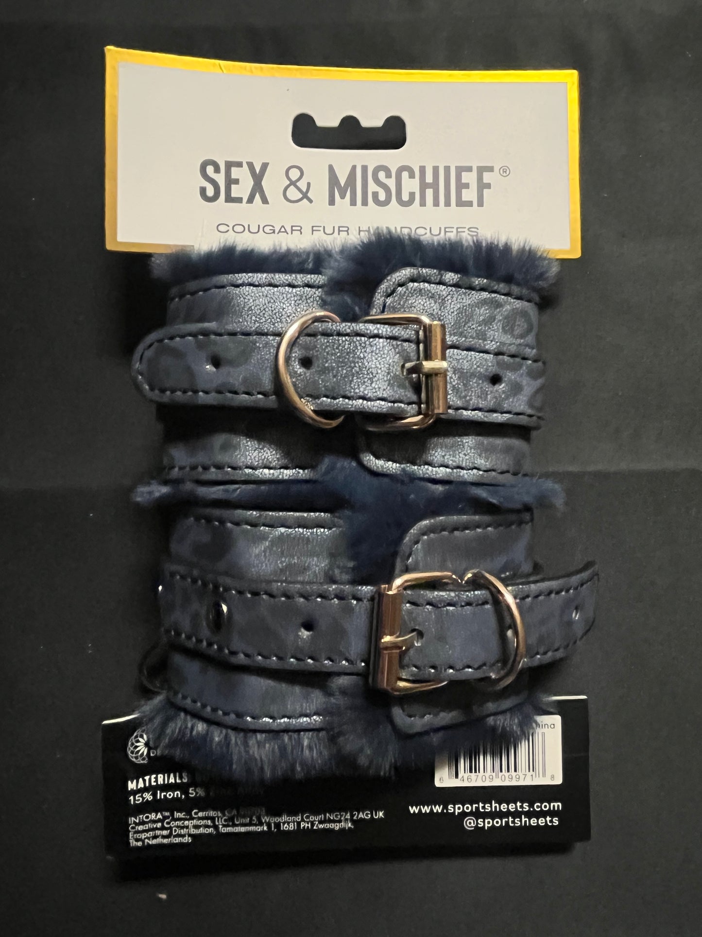 Sex & Mischief Cougar Fur Handcuffs