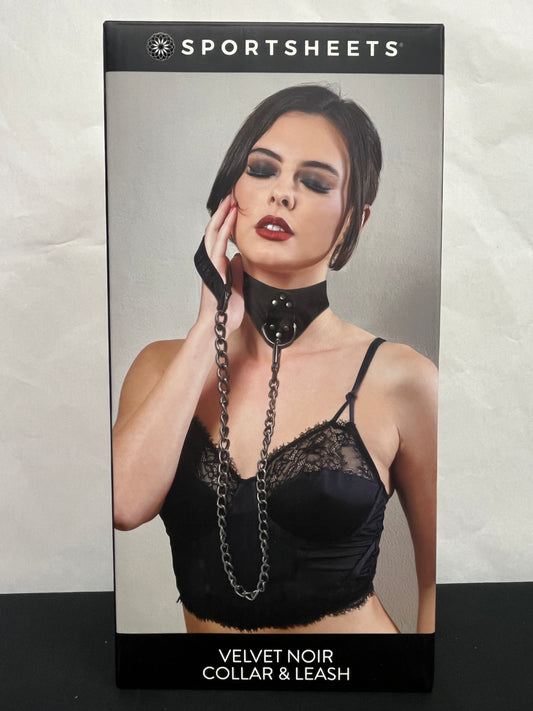 SportSheets Velvet Noir Collar & Leash